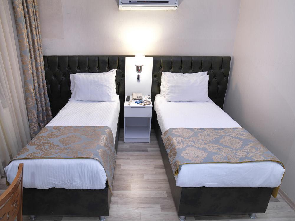 Monarch Hotel イスタンブール エクステリア 写真